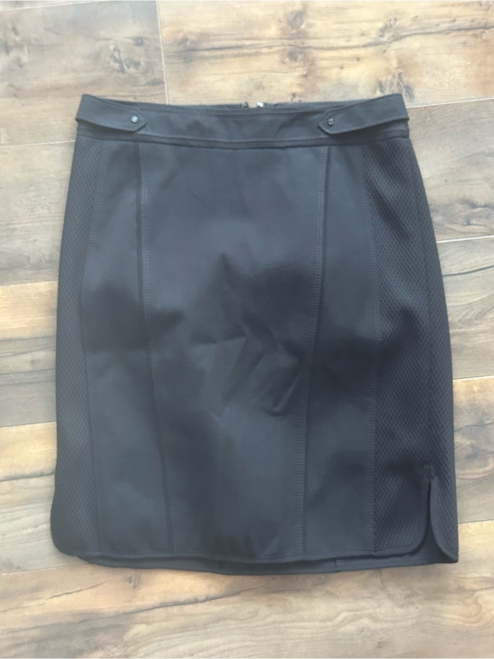 White House Black Market Black Pencil Skirt Size 0 Textured Side Panel
